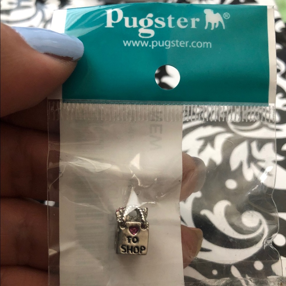 Pugster Love To Shop charm